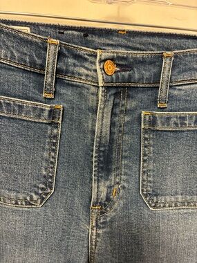 EUC GAP’s Iconic Bootcut Classic 70s Patch Pocket Mid-Blue Jeans Size 8